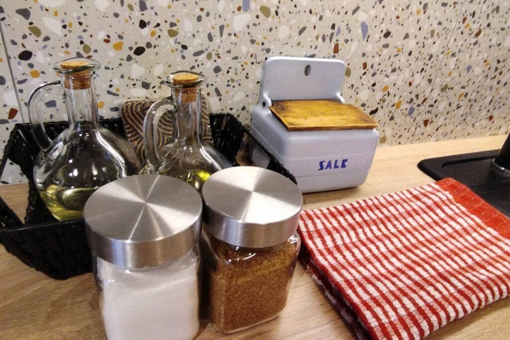 Cute Apartment Marla Art Close To Center Pula Bagian luar foto